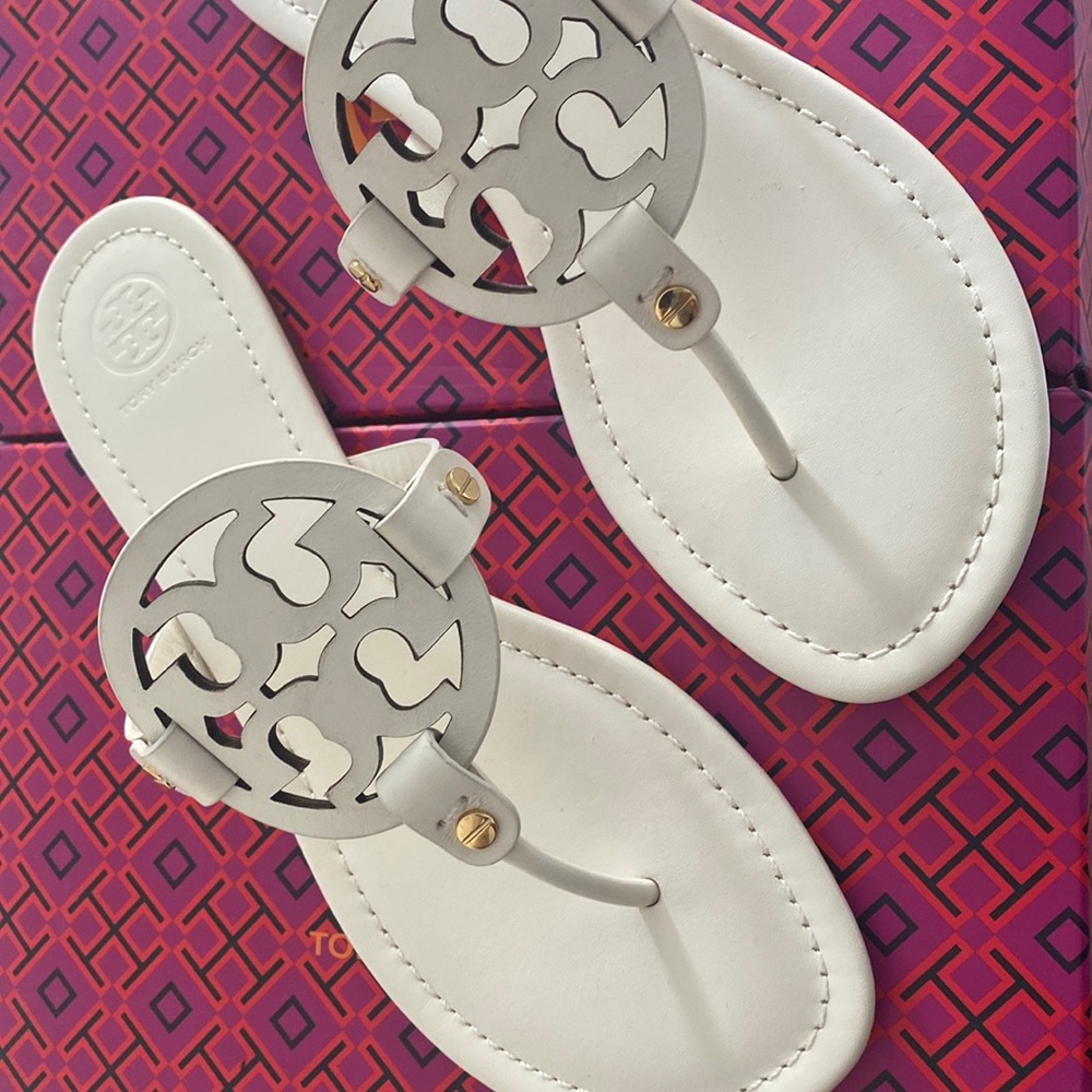 🎉💕 HP 💕🎉 Tory Burch Miller sandals - NWT - Picture 5 of 11